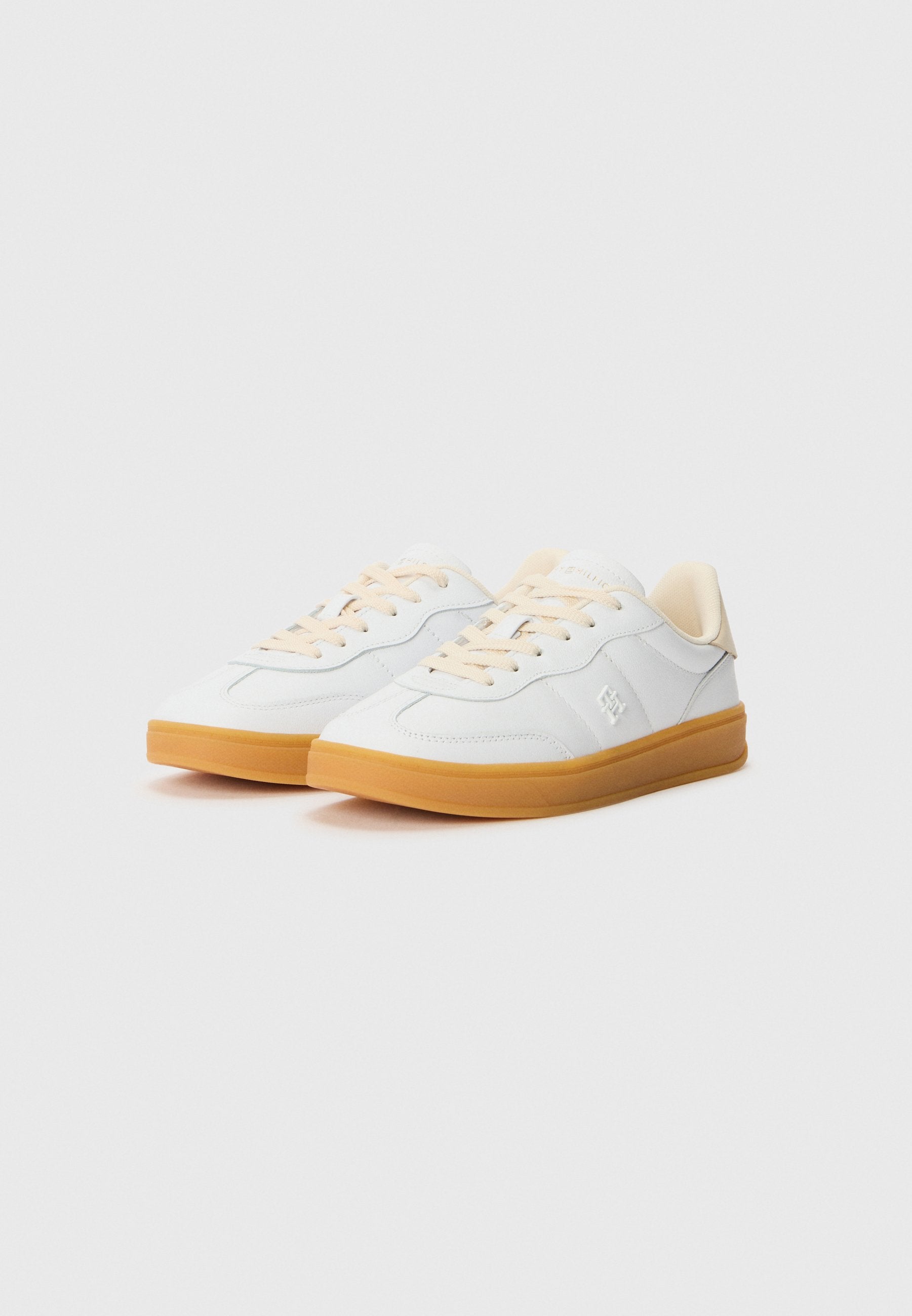 TH PREMIUM HERITAGE Media 2