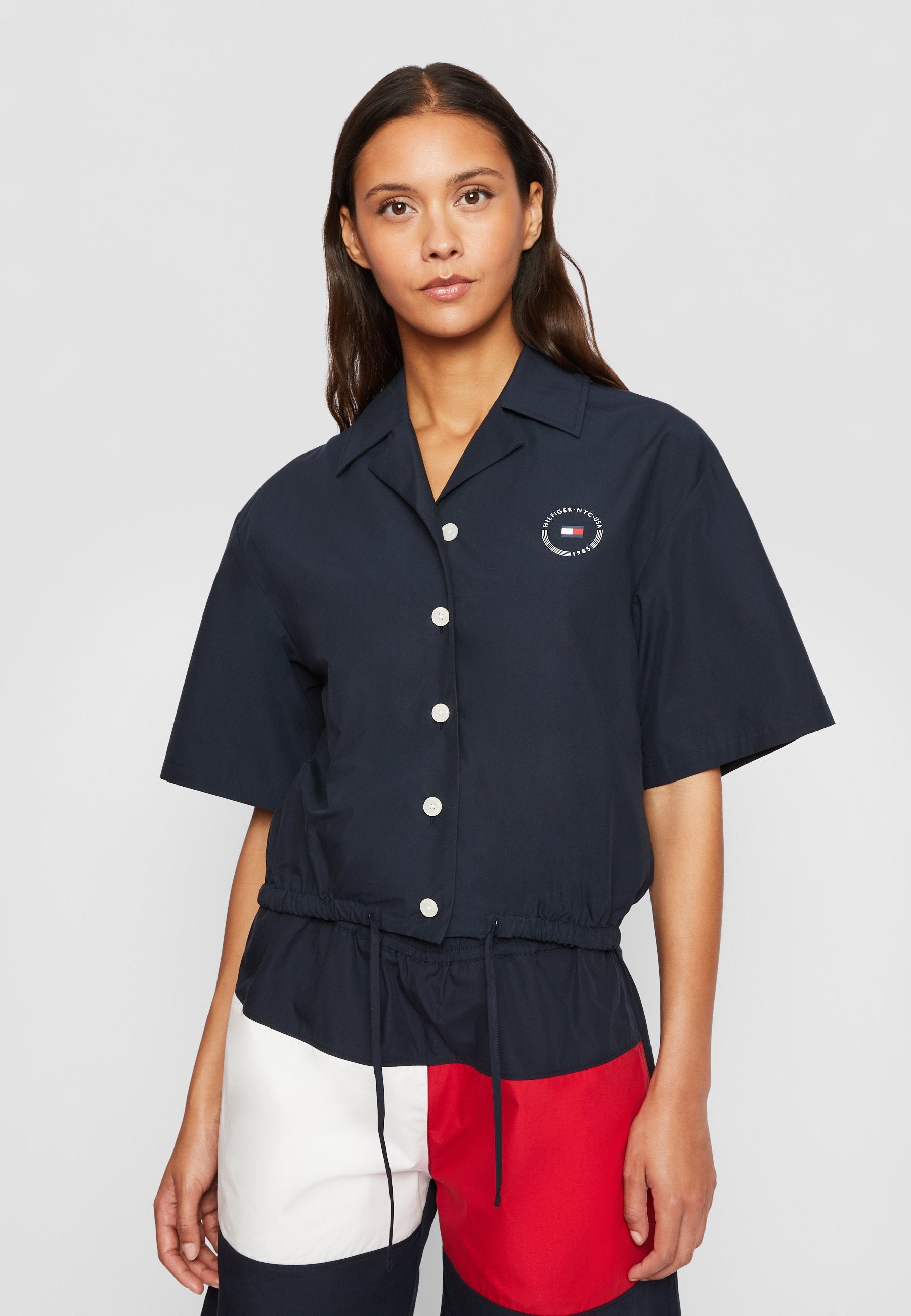 EXCLUSIVE HILFIGER TEAM FLAG Media 4