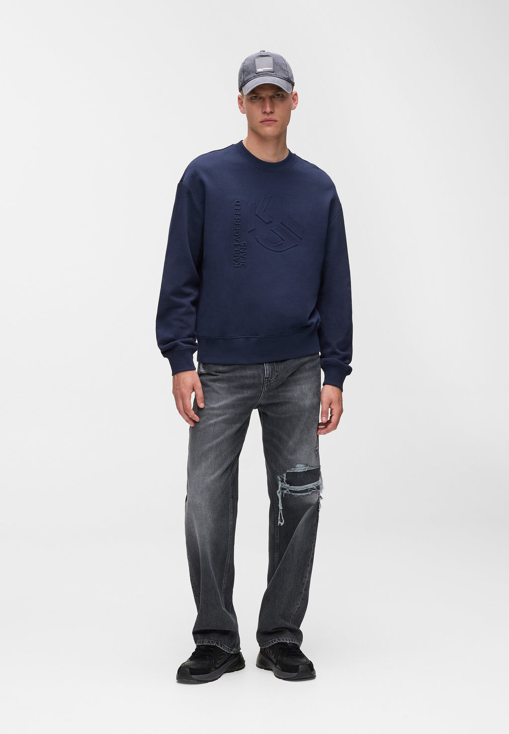 RELAXED MONOGRAM Media 2
