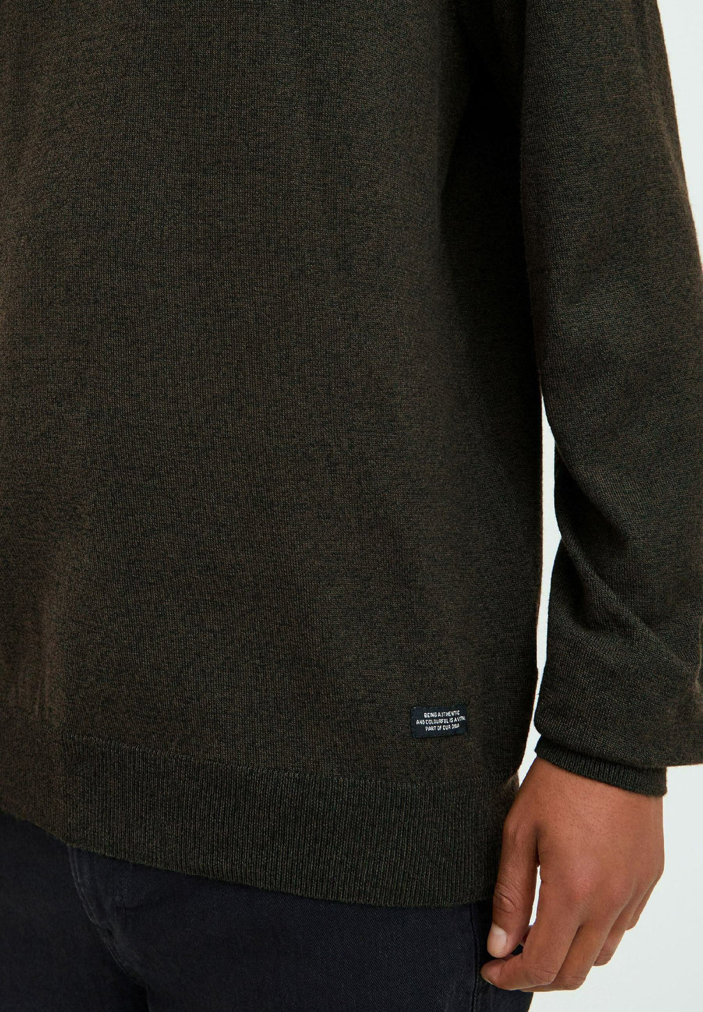 BHPULLOVER FINE KNIT 2 PACK Media 6