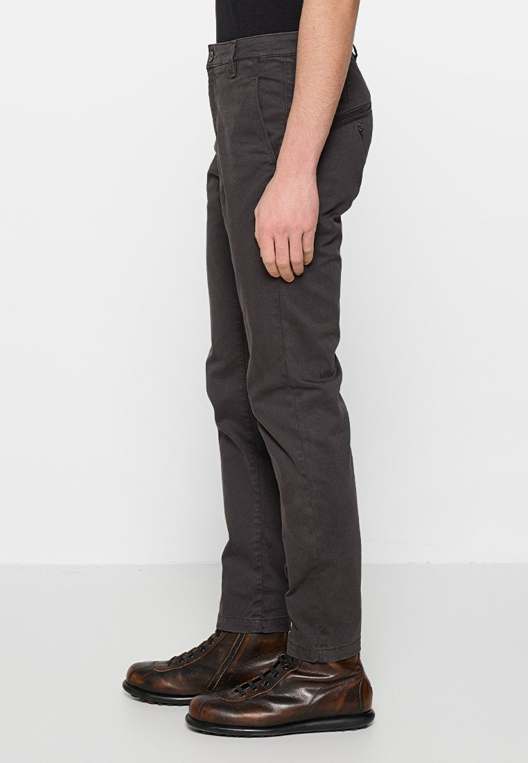 Gaudi SLIM FIT
