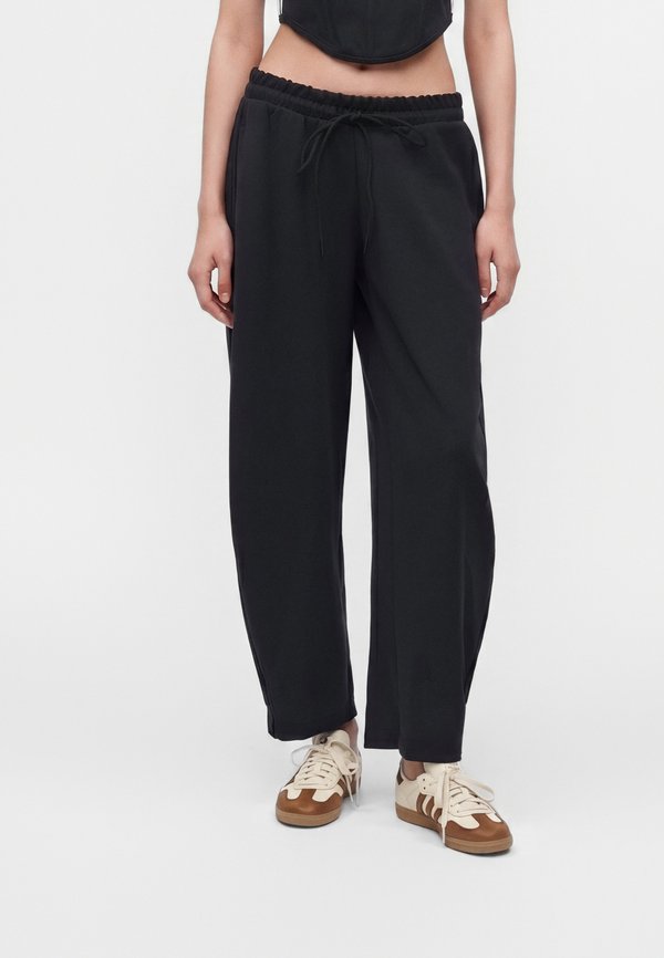 adidas Originals BARREL PANTS - Tracksuit bottoms - black