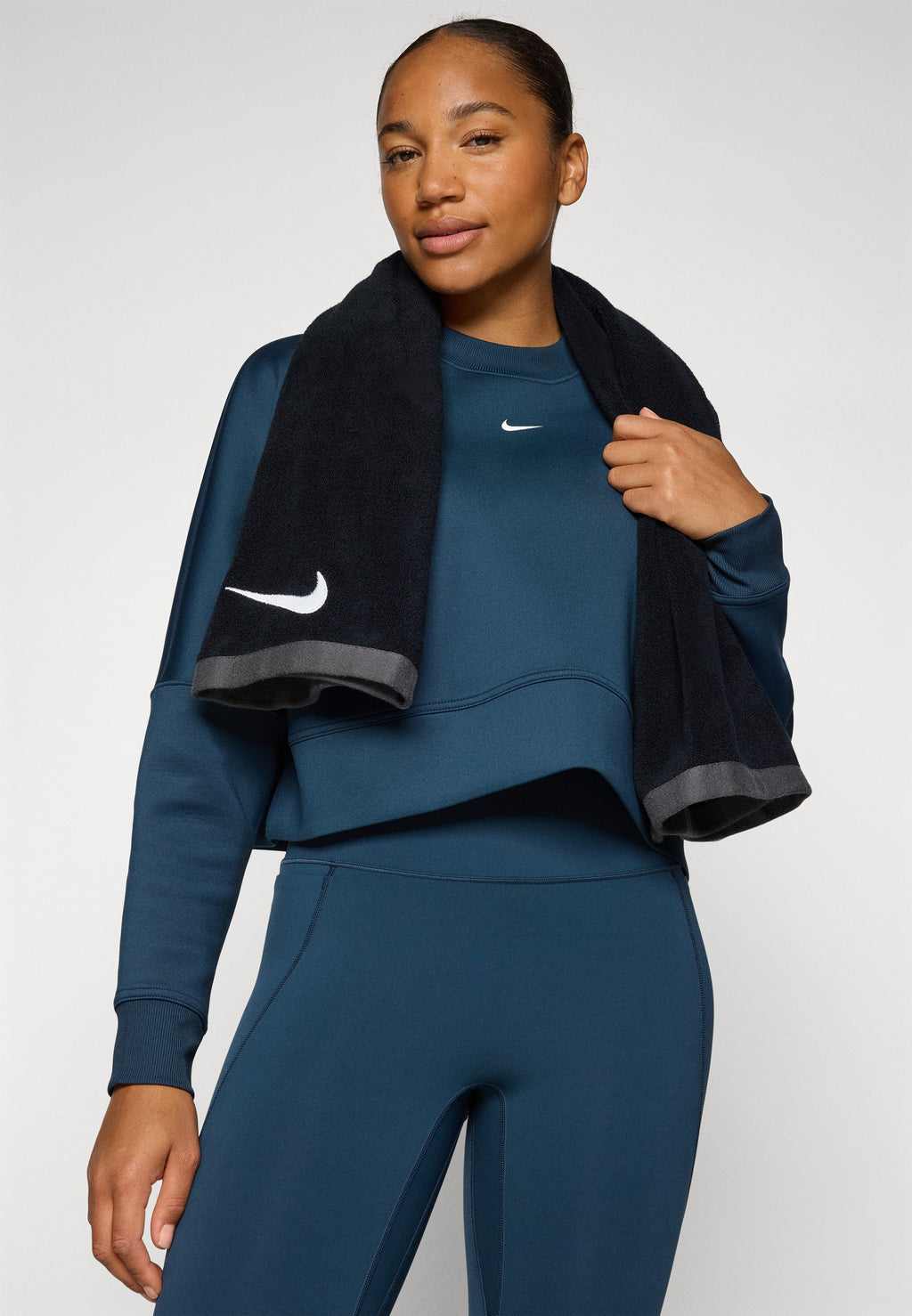 Nike Performance PRIMA