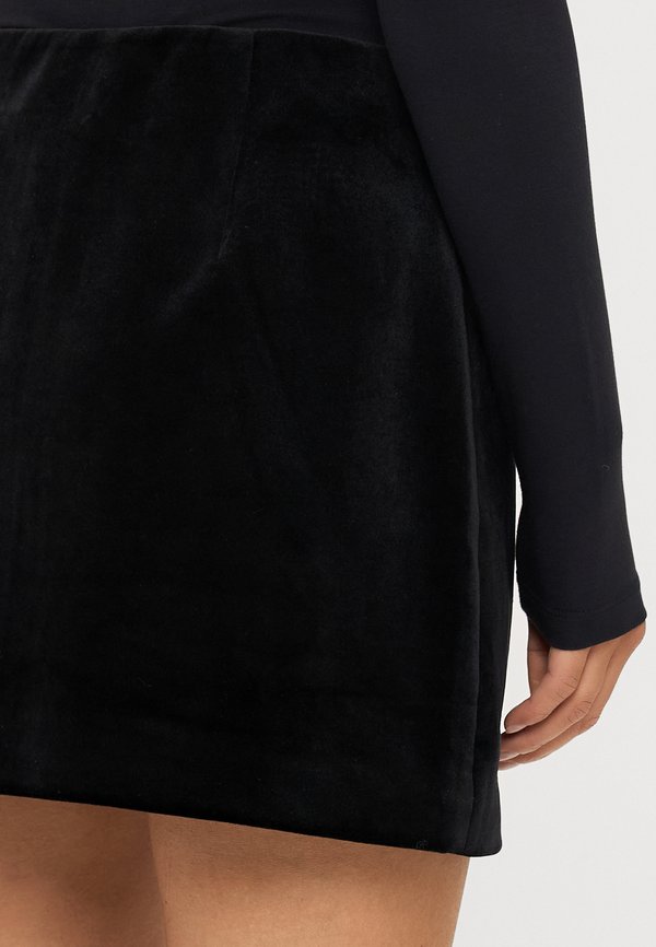 ONLY Petite ONLELSY LIFE SHORT SKIRT
