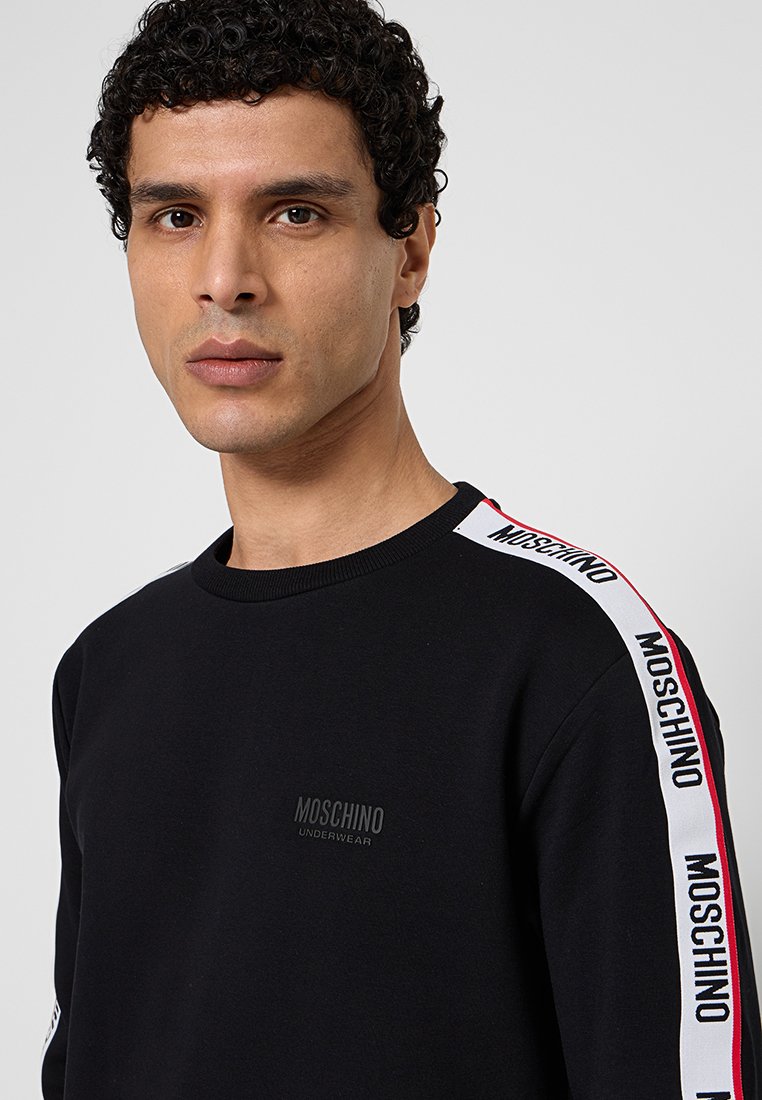 MOSCHINO