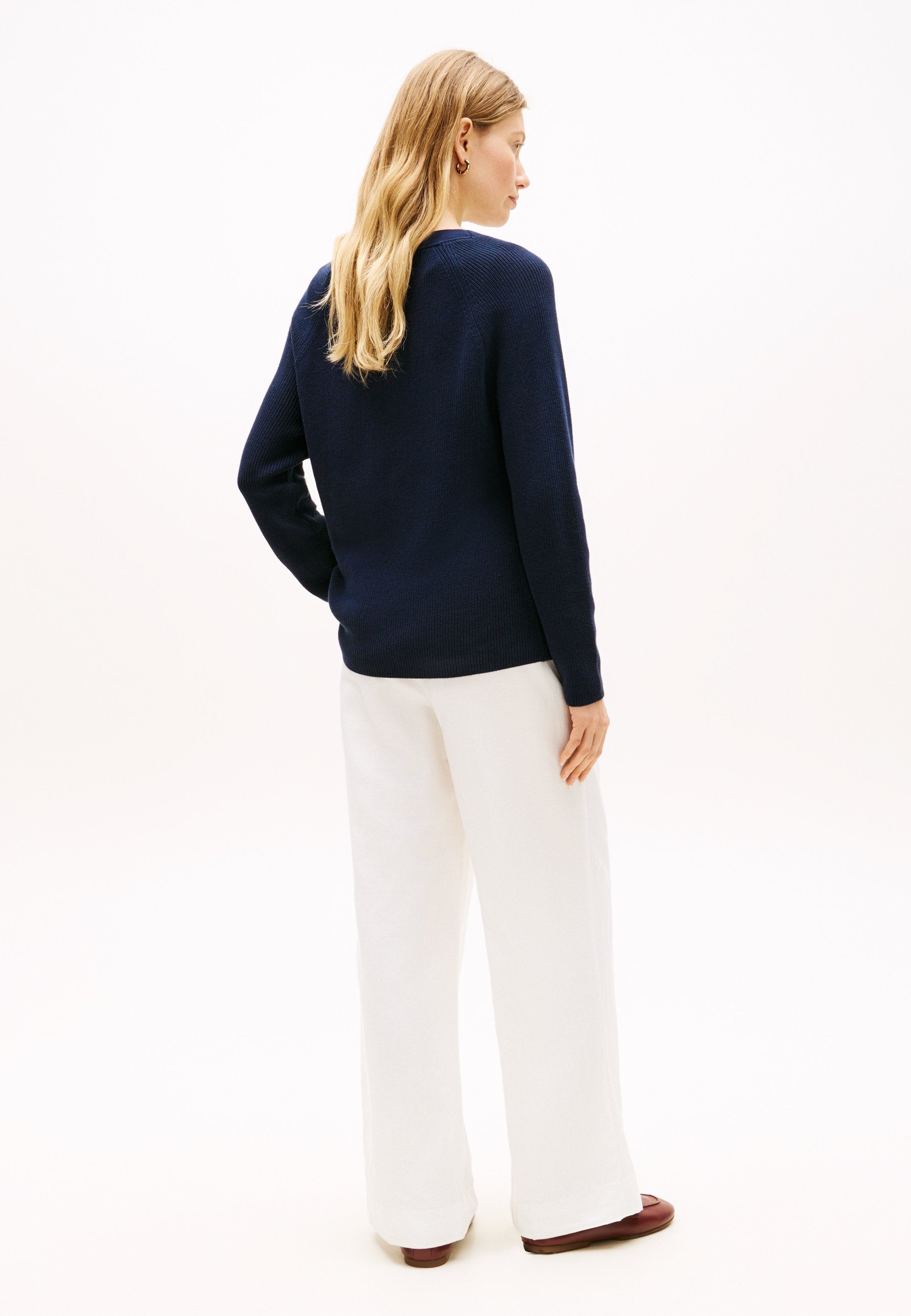 FINE KNIT BOAT NECK JUMPER Media 4
