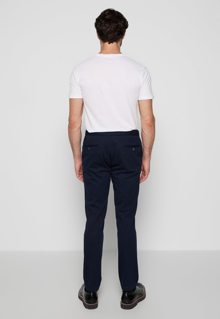 Hackett London