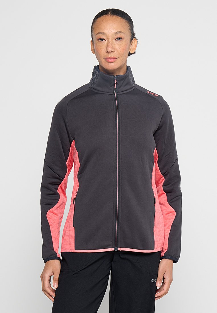 Schwarz-rosa Jacke mit hohem Kragen, durchgehendem Reißverschluss und strukturierten Ärmeln. Verfügt über Seitentaschen und ein Logo auf der Schulter.