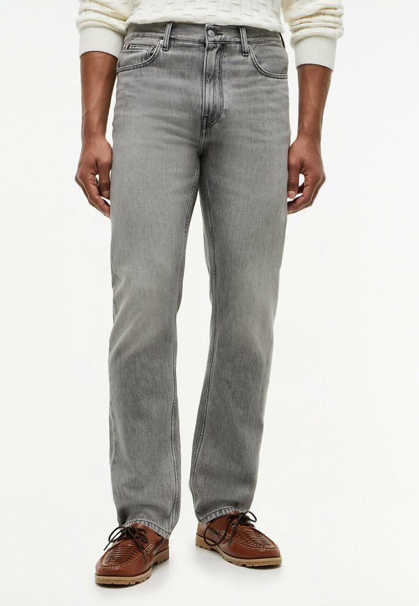 Tommy Hilfiger TOMMY HILFIGER DOVER FADED REGULAR STRAIGHT JEANS - Straight leg jeans - earl grey