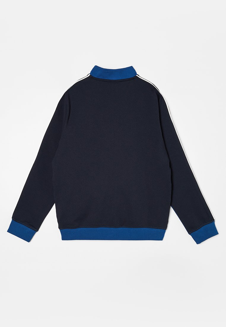 Lyle & Scott
