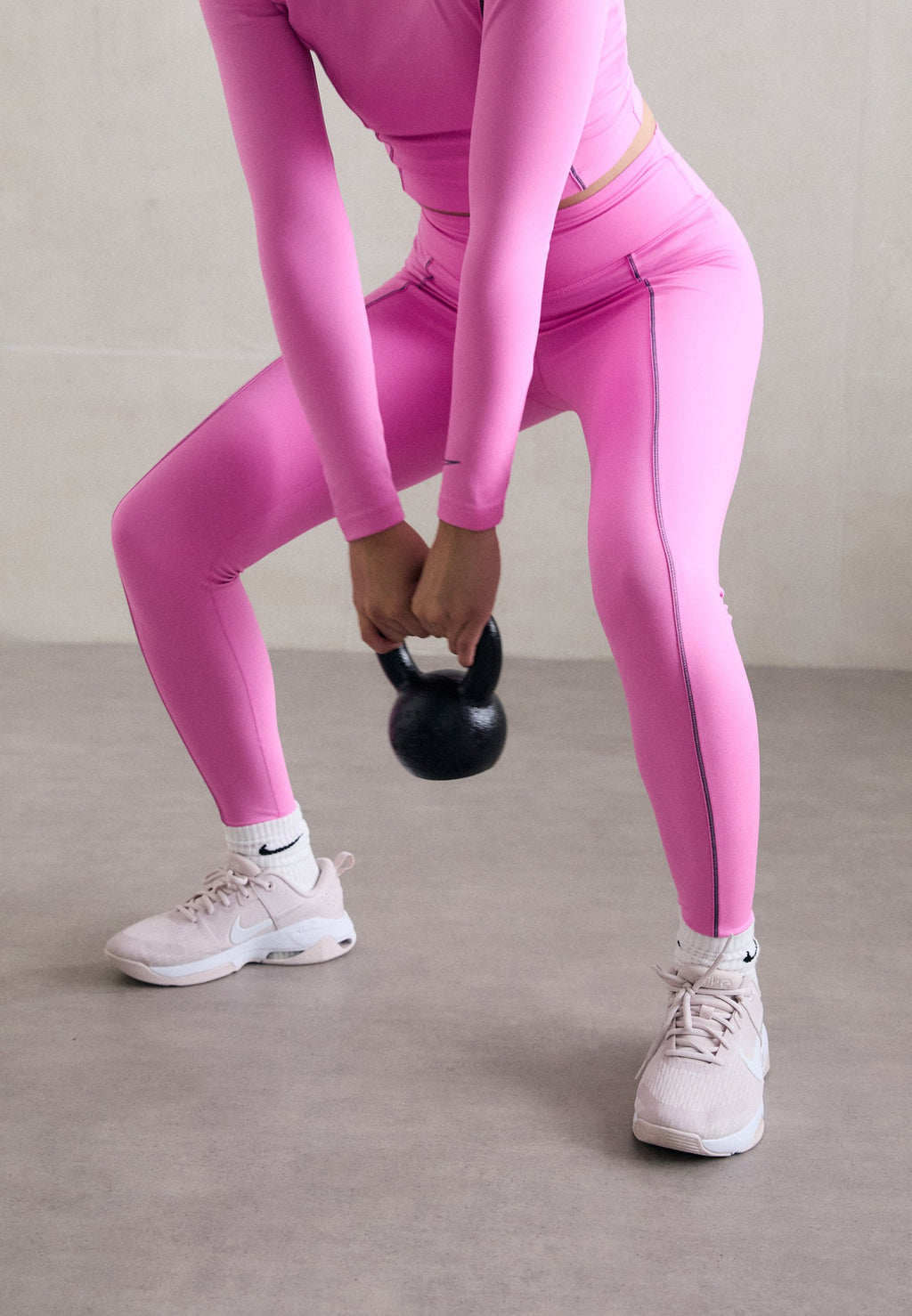 Nike Performance ONE