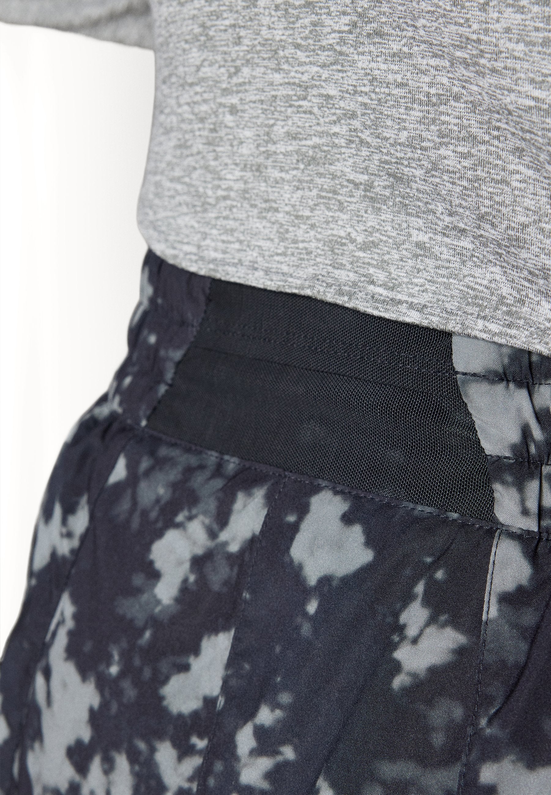 Nike Performance ONE