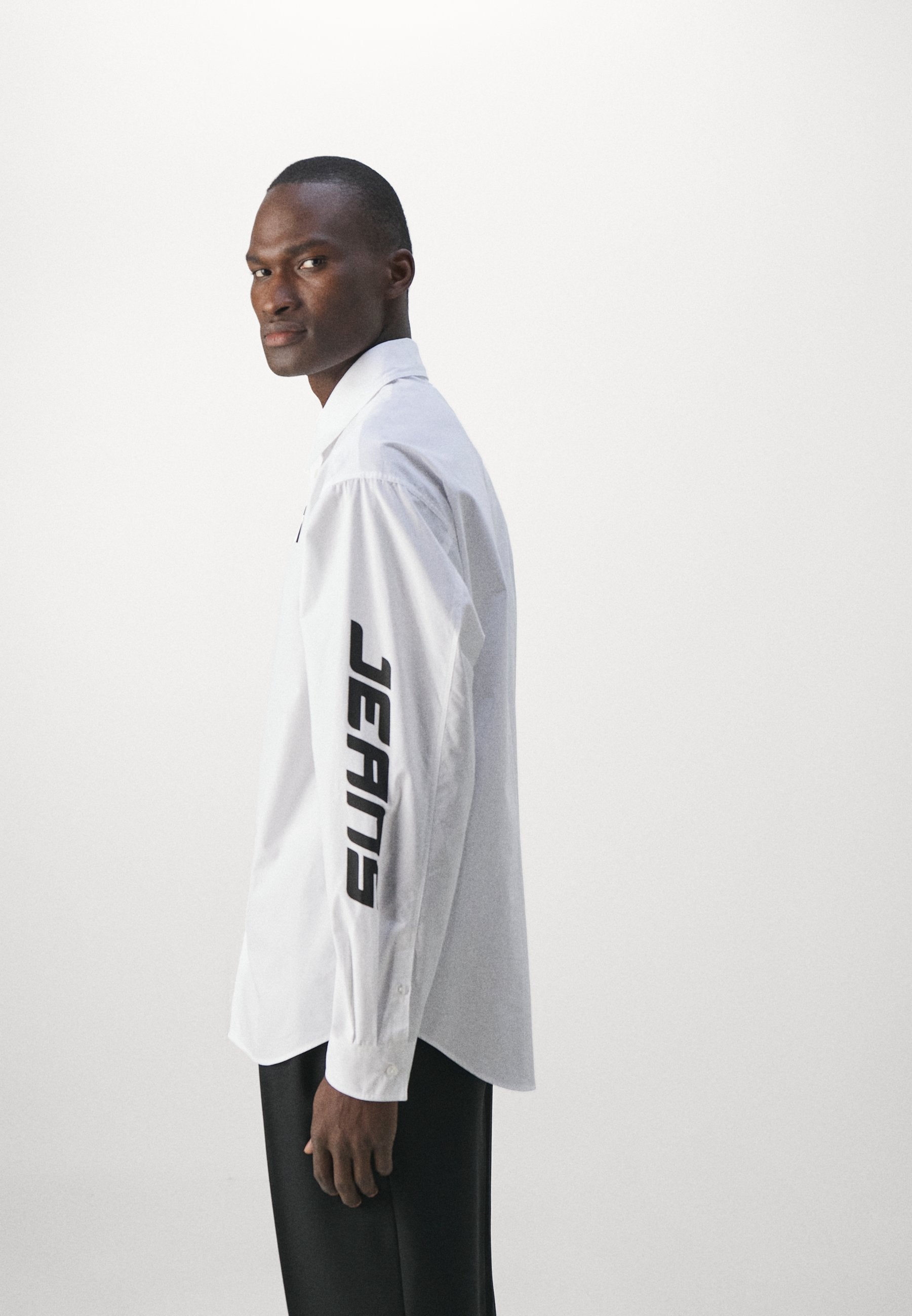 Versace Jeans Couture LOGO LINE