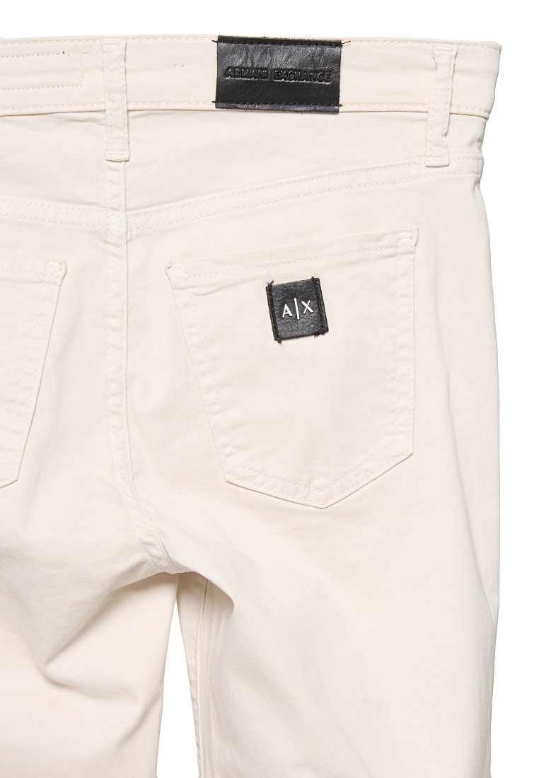 SKINNY FIT Media 5