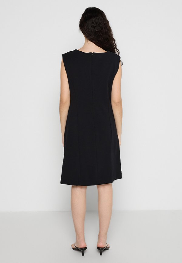 DKNY