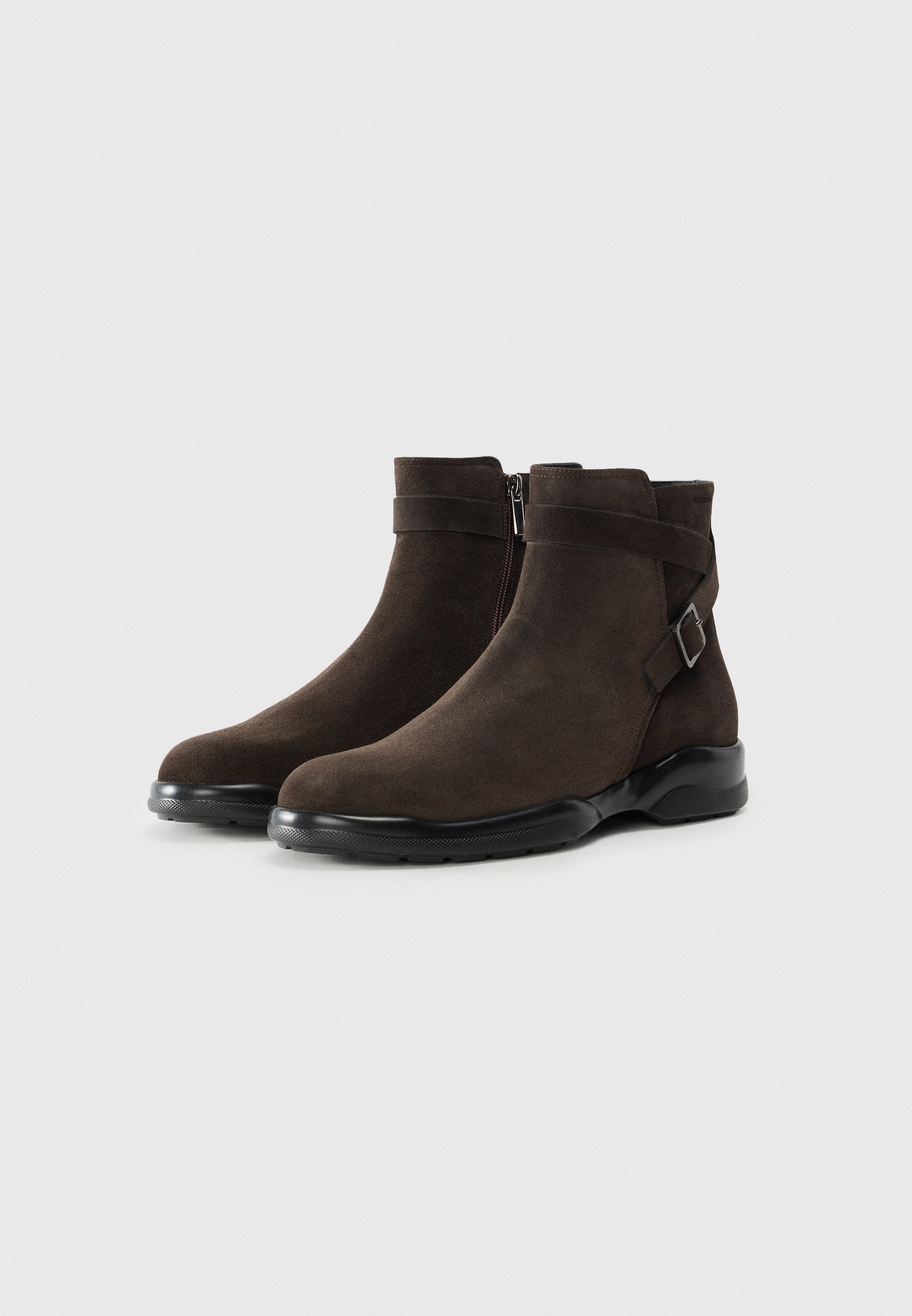 Stuart Weitzman CREW