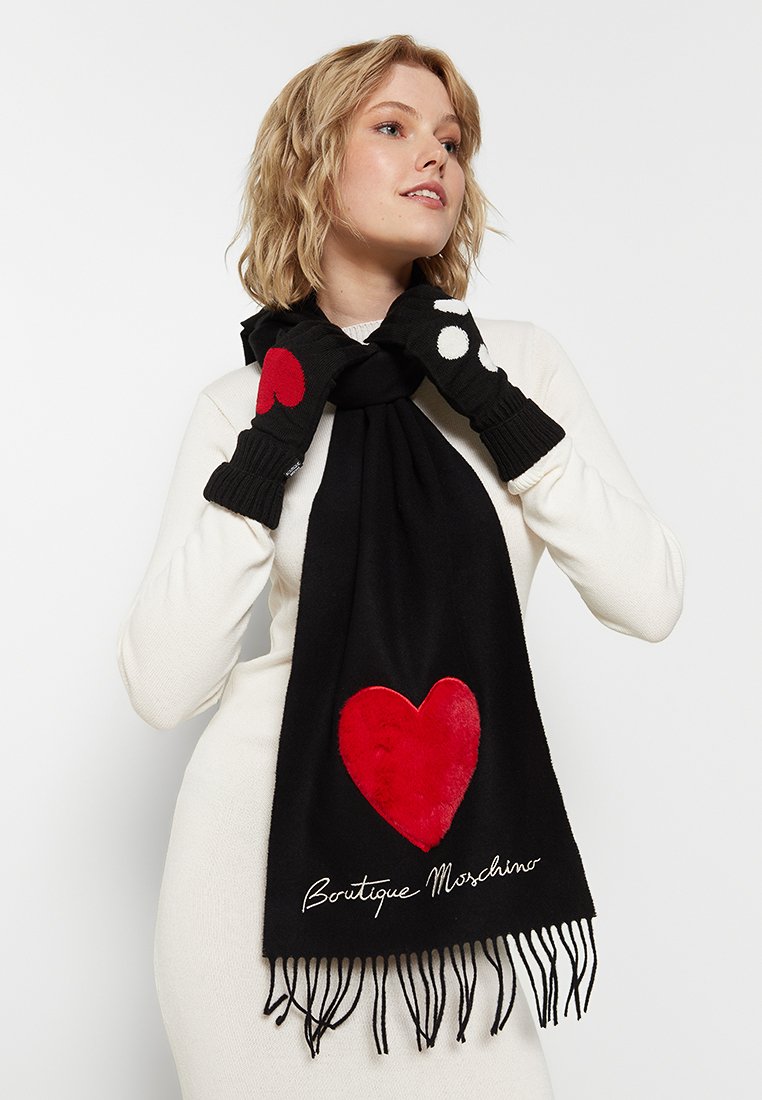 Boutique Moschino SET