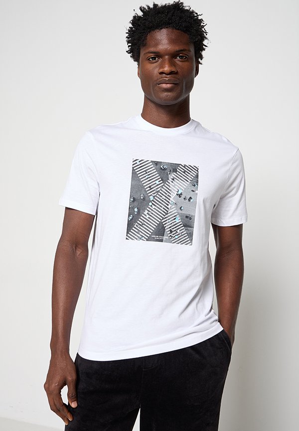Armani Exchange