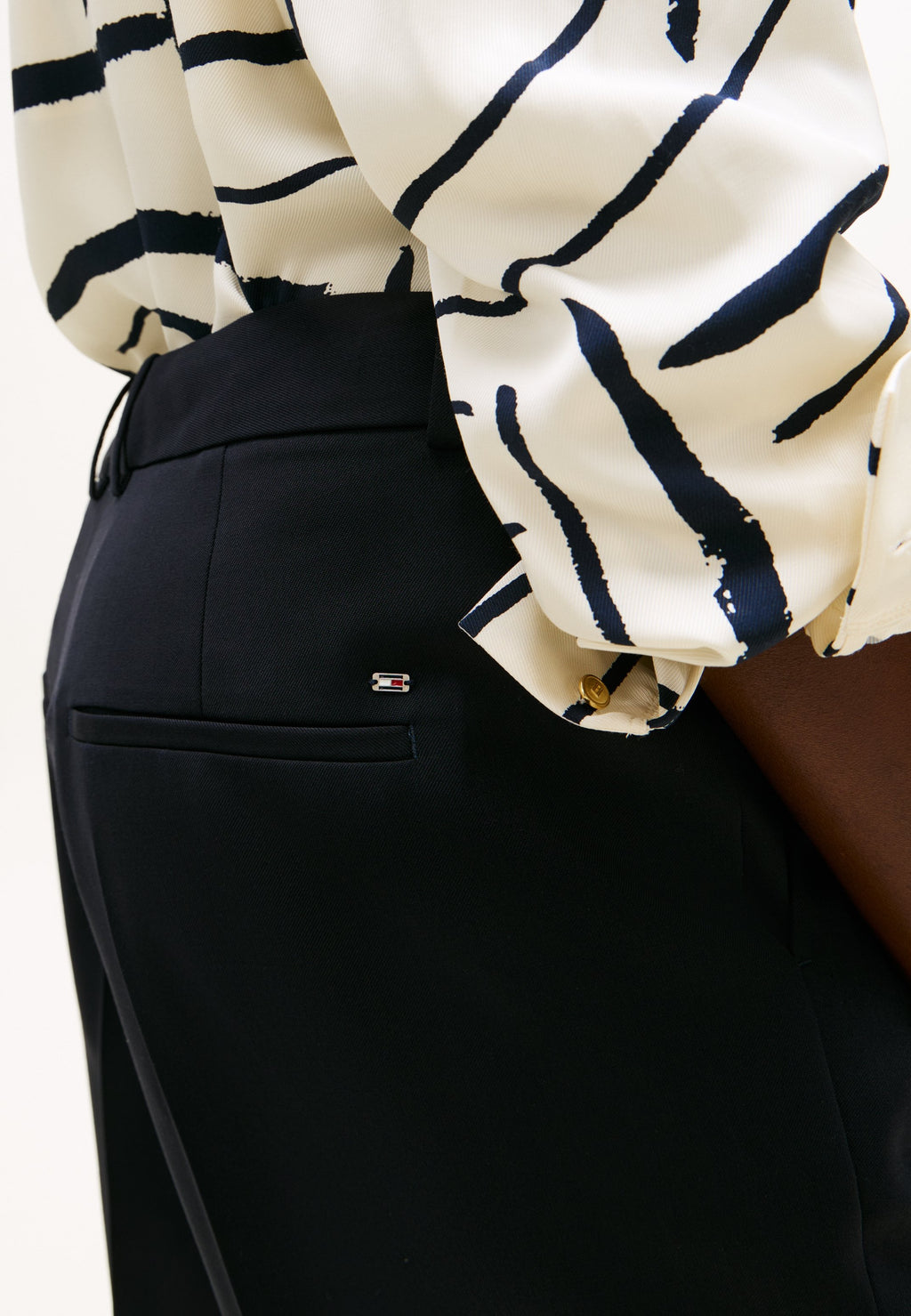 CURVE TIMELESS WOOL BLEND STRAIGHT LEG TROUSERS Media 5