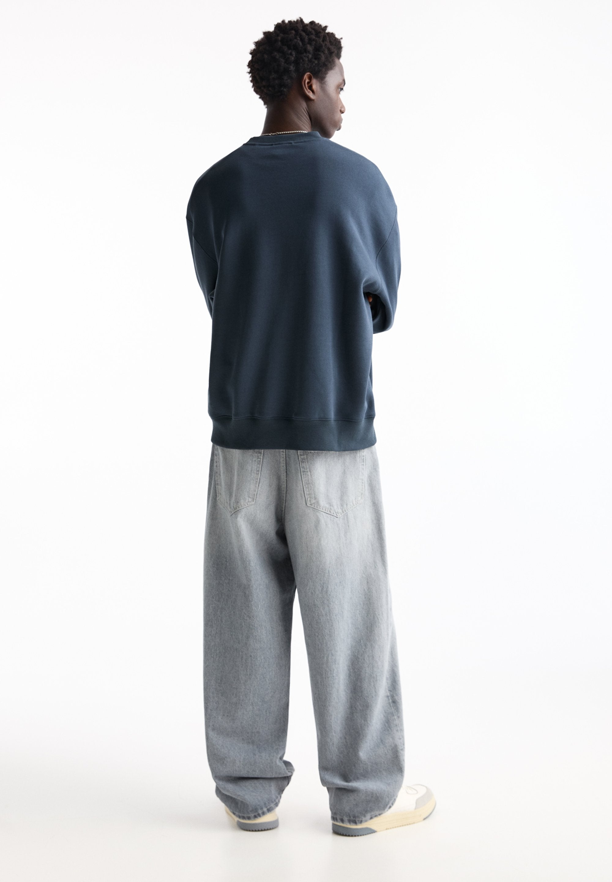 PULL&BEAR ROUND NECK
