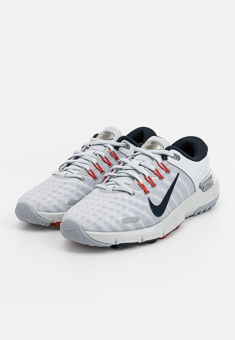 Nike Performance