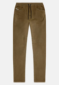 Herren Slim-Fit braune Hose mit elastischem Bund, schwarzem Kordelzug, frontalen Taschen und dezenten Nähten an Knien und Seiten.