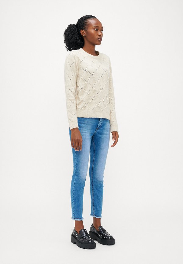 ONLY Petite ONLLIANA LIFE O NECK