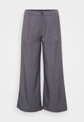 Graue weit geschnittene Hose aus glattem Stoff, mit einem vorderen Knopfverschluss, Falten und einem lässigen Schnitt bis zum Knöchel.