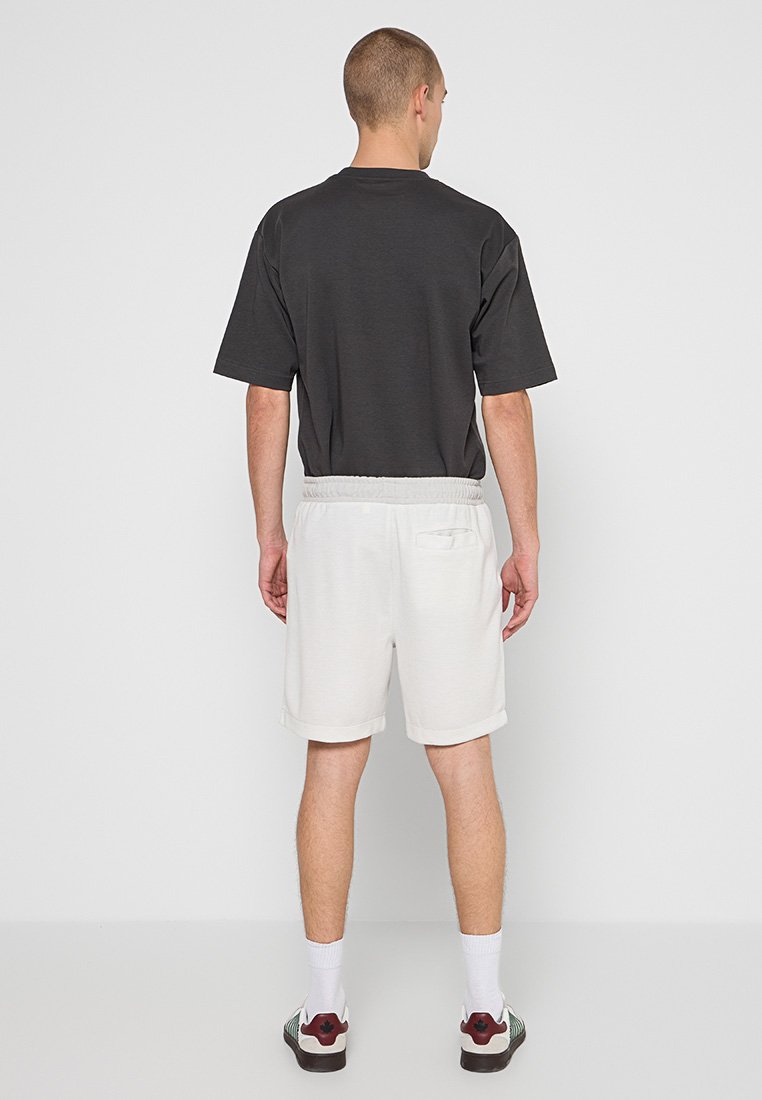 Lyle & Scott