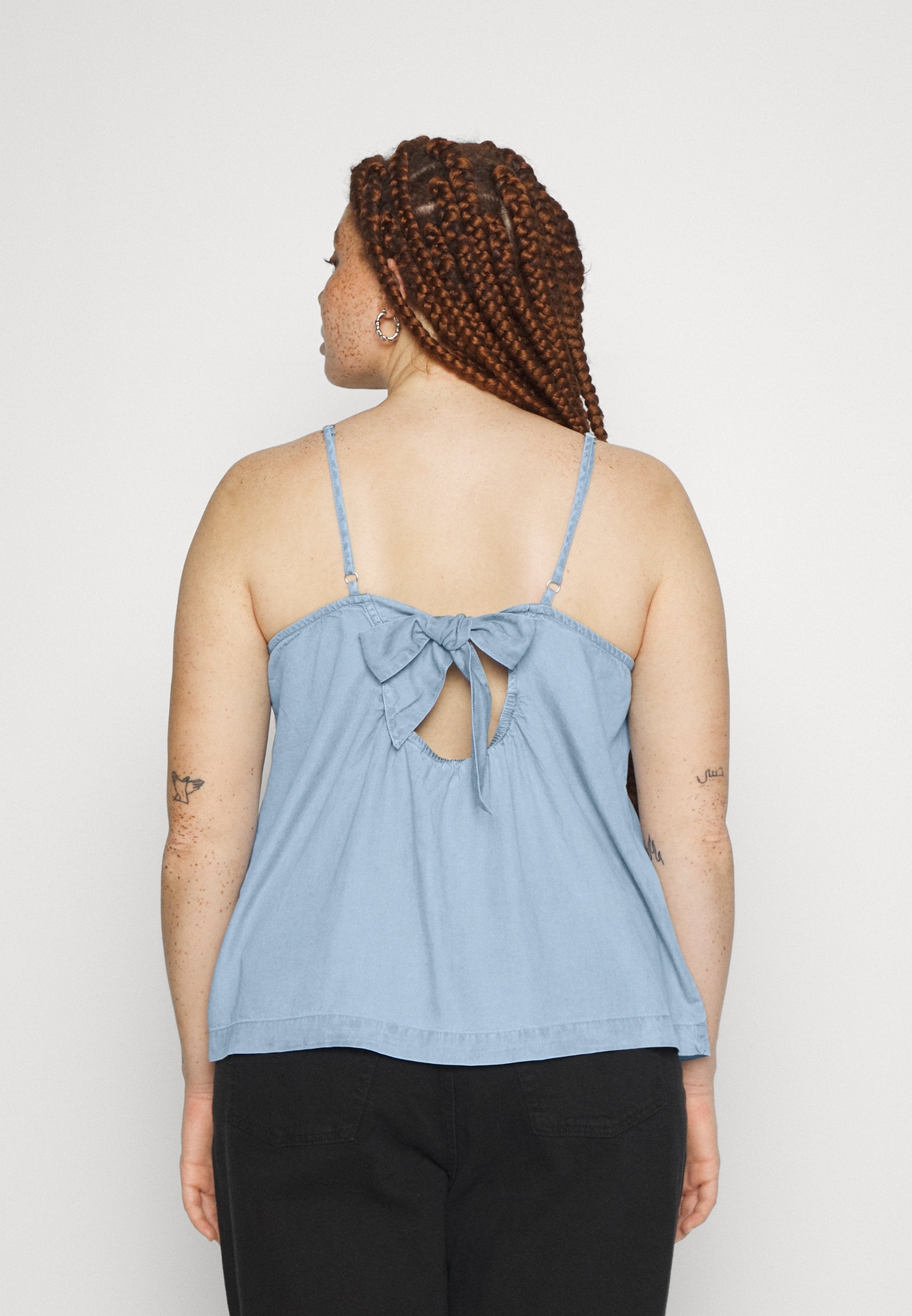 Vero Moda Curve VMLILIANA SINGLET