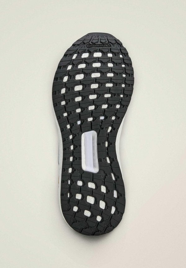 adidas by Stella McCartney ADIDAS BY STELLA MCCARTNEY ULTRABOOST DNA