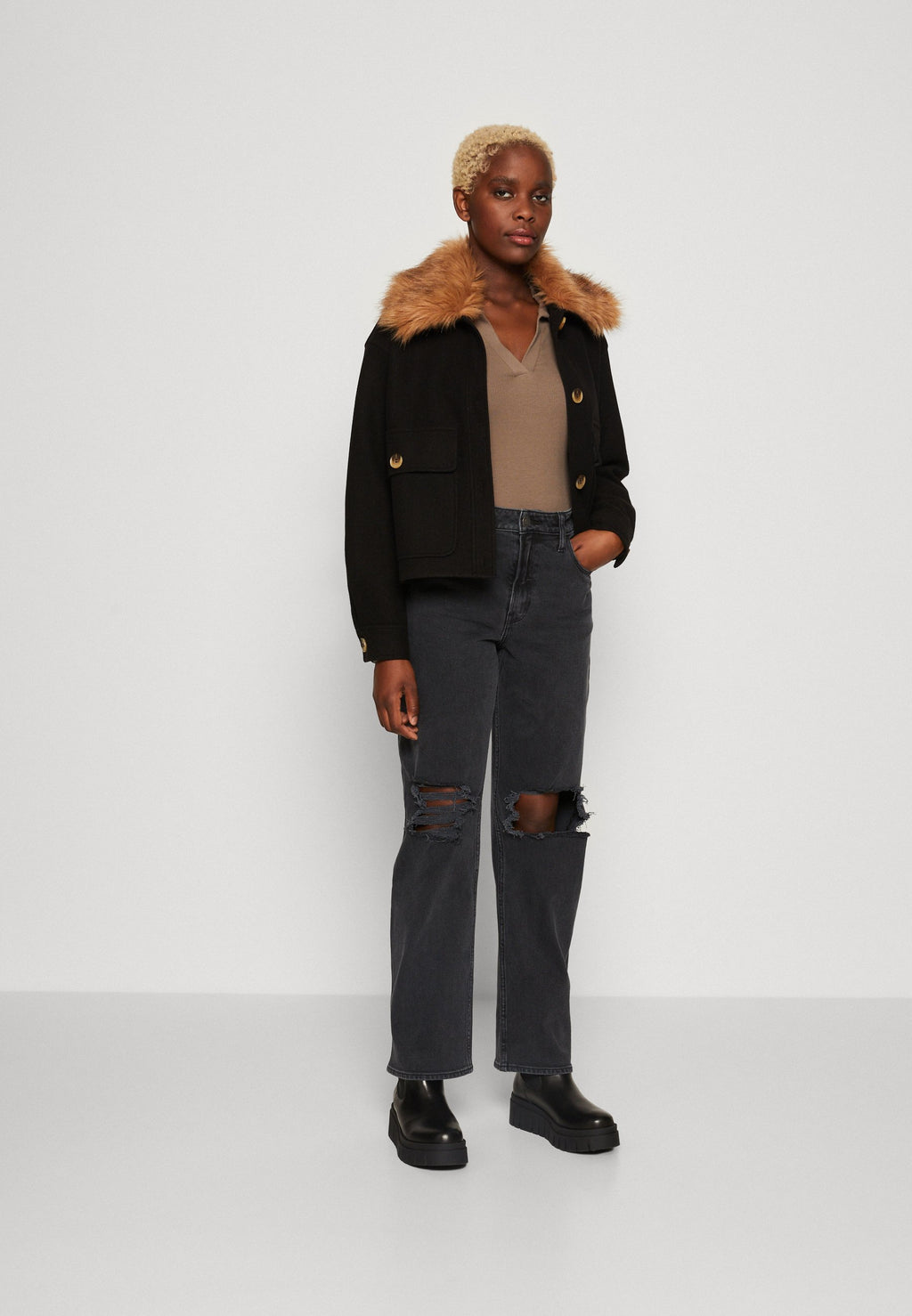 ONLEMMA SHORT FUR SHACKET Media 2