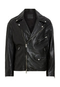 Schwarze Leder-Motorradjacke mit silbernen Reißverschlüssen, Druckknöpfen und mehreren Taschen. Verfügt über einen breiten Kragen und eine taillierte Passform.
