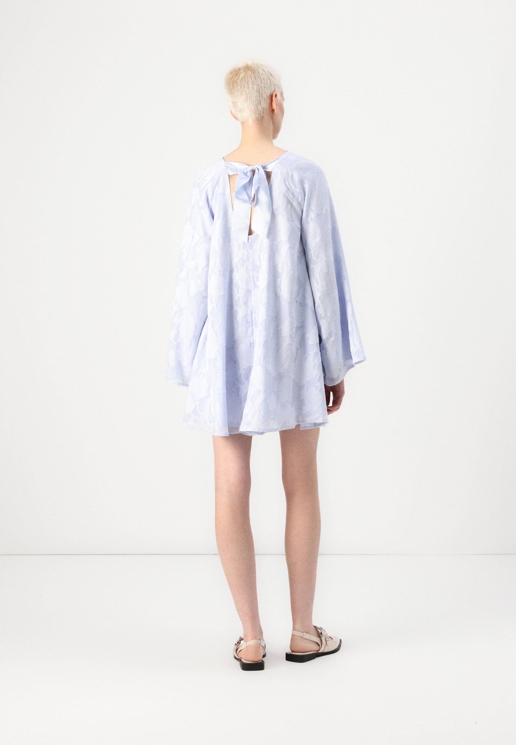 Gina Tricot WIDE FLOWY FLORAL DRESS