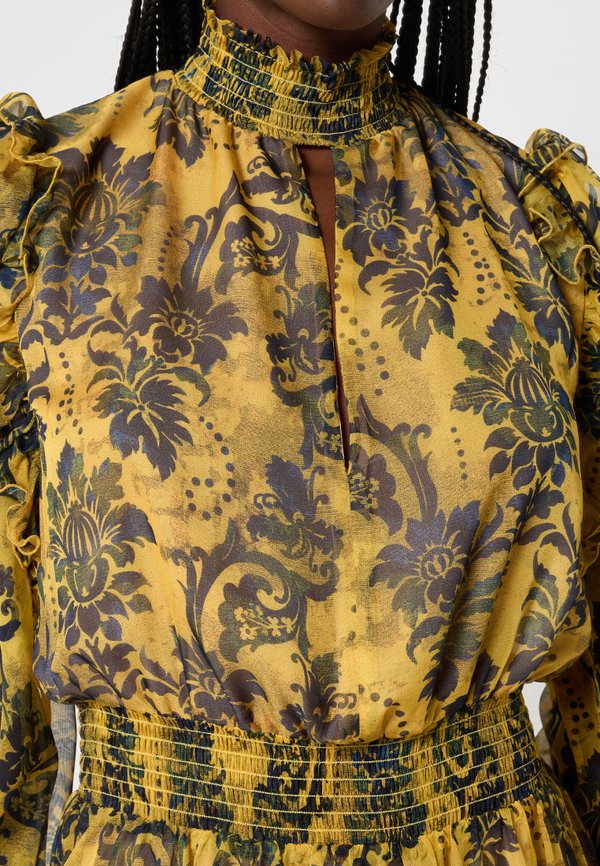 Versace Jeans Couture