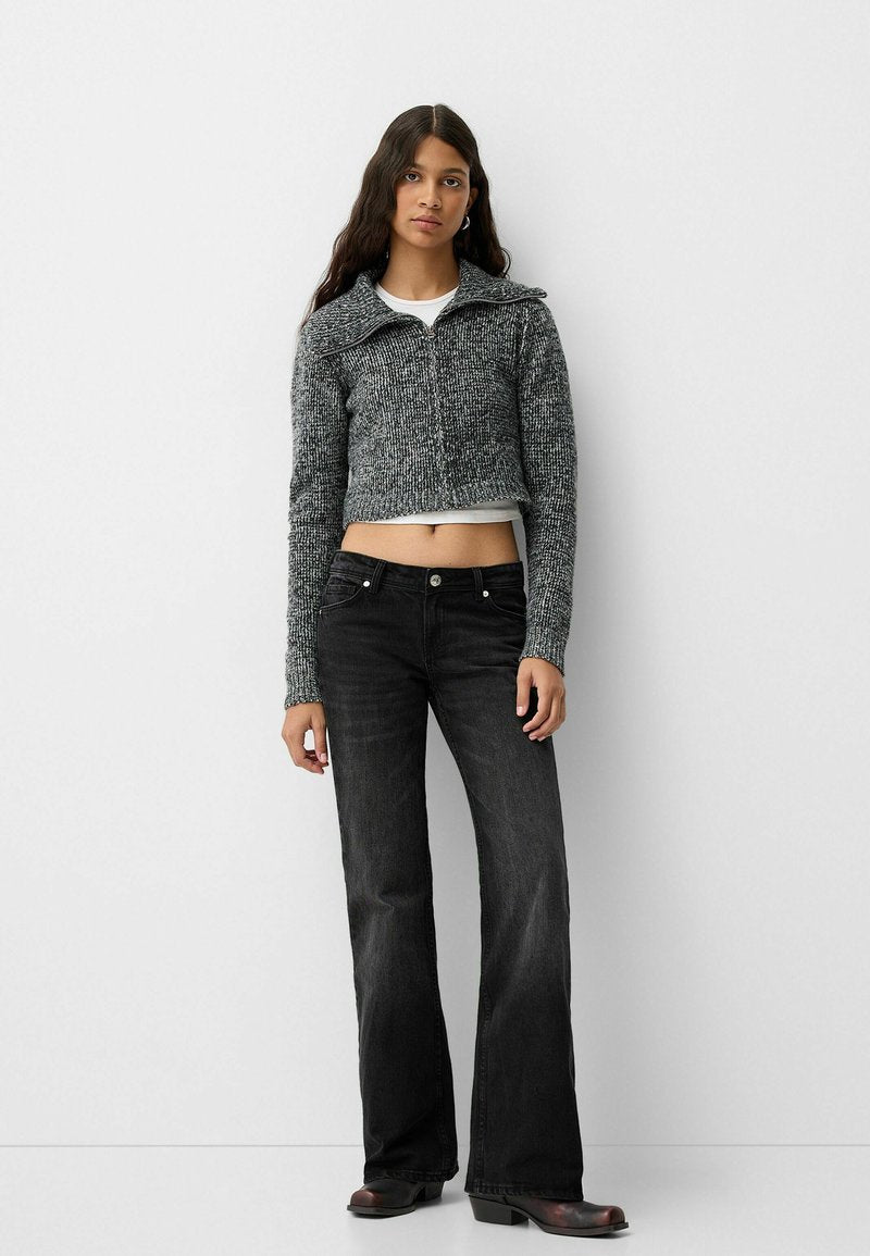 Bershka Jeans Bootcut Media 1