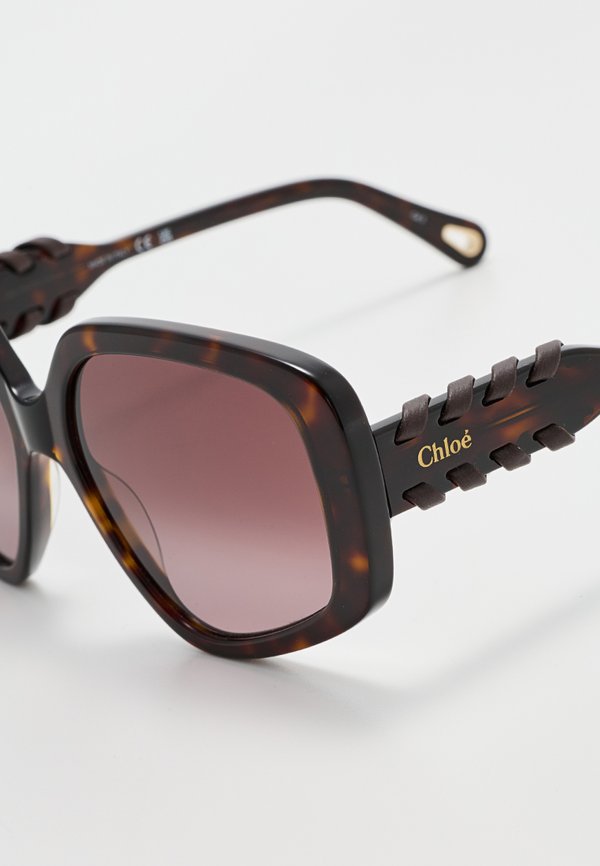 CHLOÉ