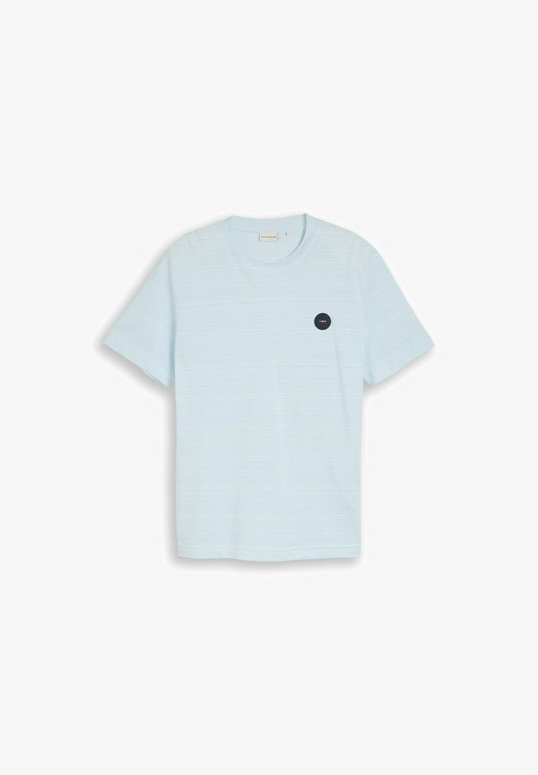 TOM TAILOR TOM TAILOR T-SHIRT PIQUÉ T-SHIRT MIT LOGO-BADGE - Print T-shirt - light blue spacedye pique