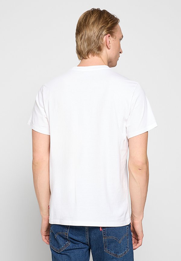 Levi's® RELAXED FIT TEE