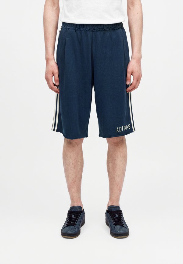 adidas Originals ORIGINALS GRAPHIC UNISEX - Shorts - night indigo