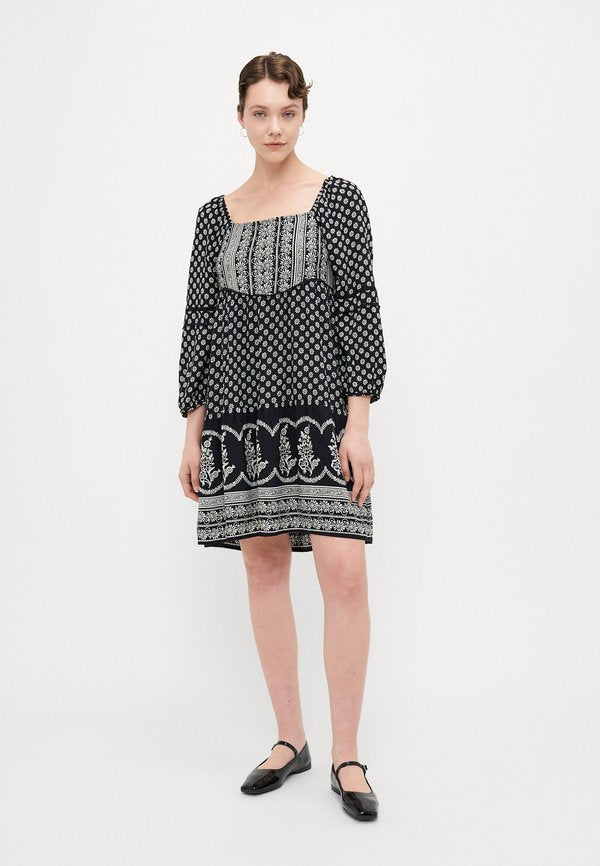 Vero Moda Tall VMSIMI SAVANNA 3/4 DRESS