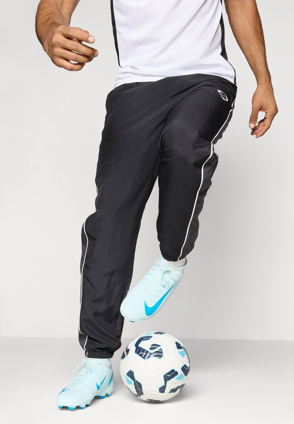 Nike Performance