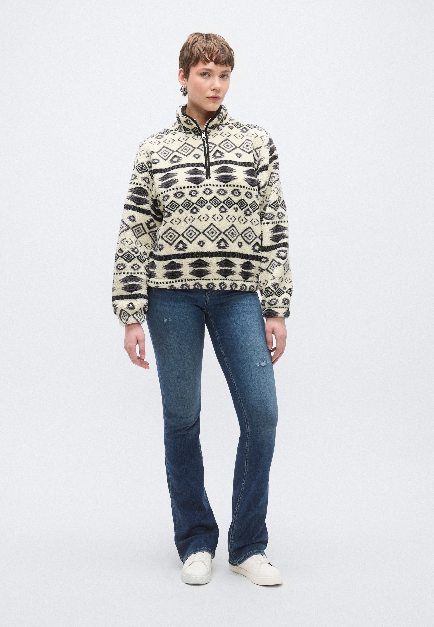 ONLNEW DALLAS HIGHNECK ZIP Media 2
