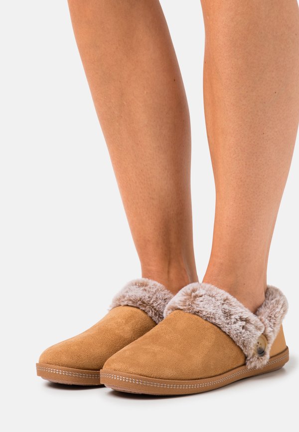 Skechers COZY CAMPFIRE - Slippers - chestnut