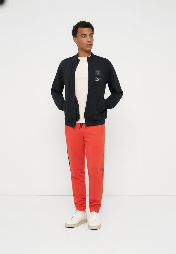 EA7 Emporio Armani