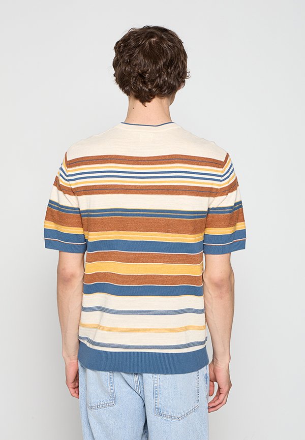 Levi's® ANI TEE