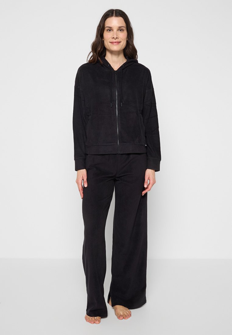 DKNY Loungewear Nachtwäsche Set Media 1