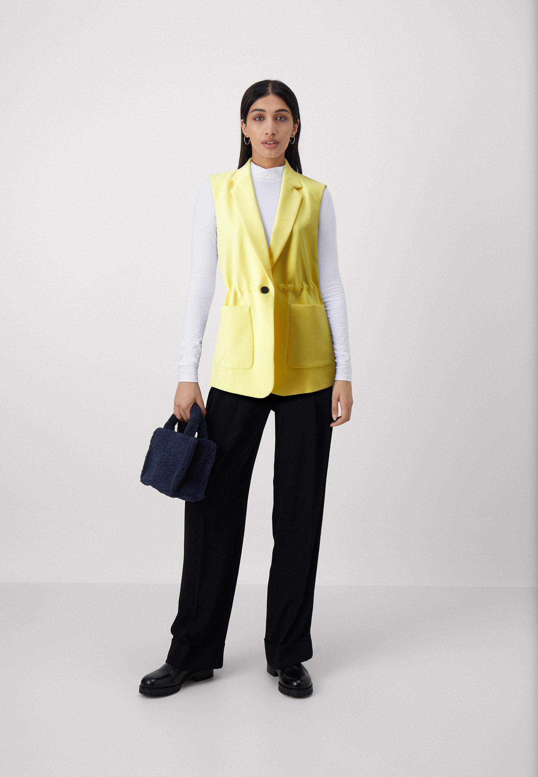 TAILORED GILET Media 2