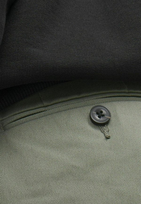 Jack & Jones PREMIUM Relaxed fit chinos