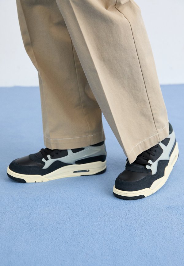 Jordan AIR JORDAN 4 RM UNISEX